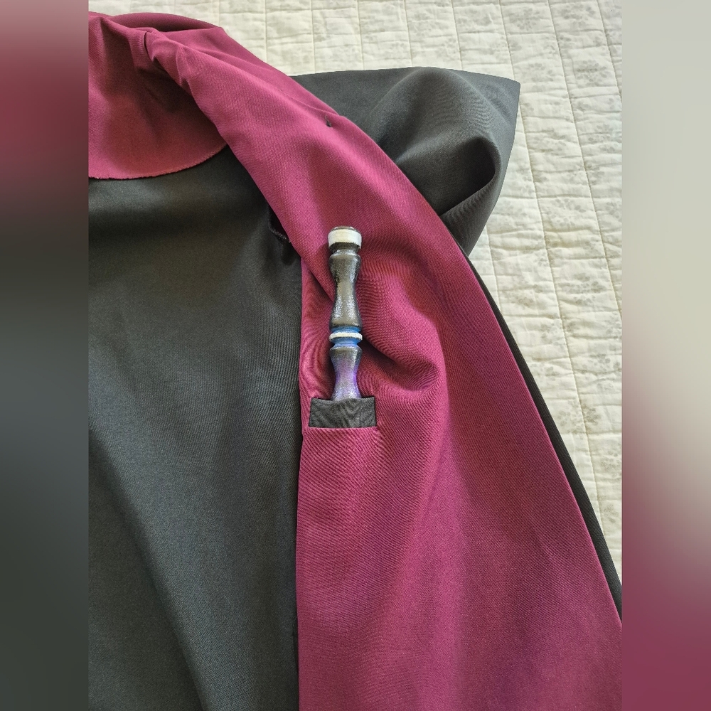 Gryffindor Youth Wizard Robe - Picture 6 of 11